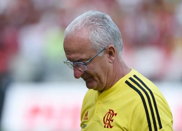 VÍDEO: Dorival Júnior se despede do Flamengo: "Diretoria entendeu que seria momento de uma mudança"