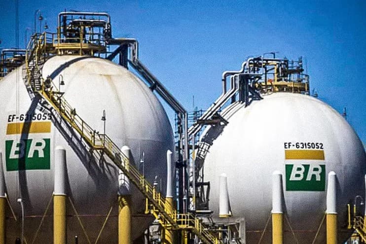 Petrobras perde R$ 54 bilhões em valor de mercado em semana de vitória de Lula nas eleições presidenciais