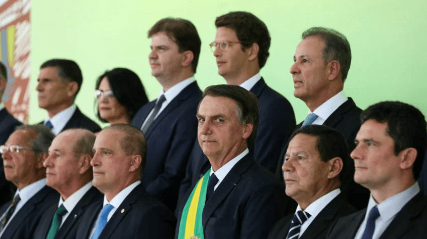 10 ex-ministros de Bolsonaro foram eleitos
