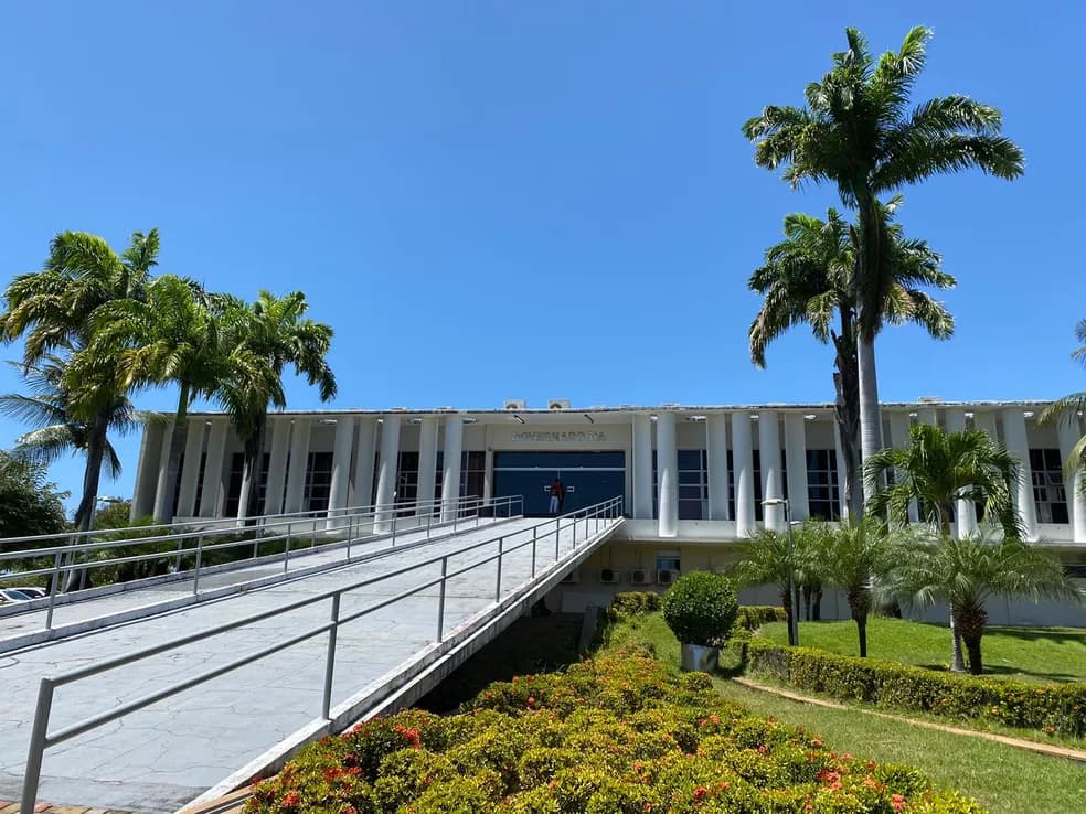 Governo do RN vai concluir pagamento do 13º salário em janeiro de 2023, confirma secretári