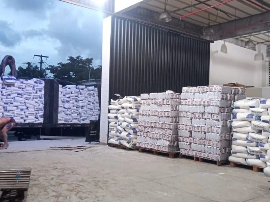 Fiscais apreendem 120 toneladas de farinha de trigo por sonegação de impostos em Parnamirim