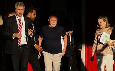 PEC da transição vira moeda de troca para barganhas entre Congresso e governo Lula