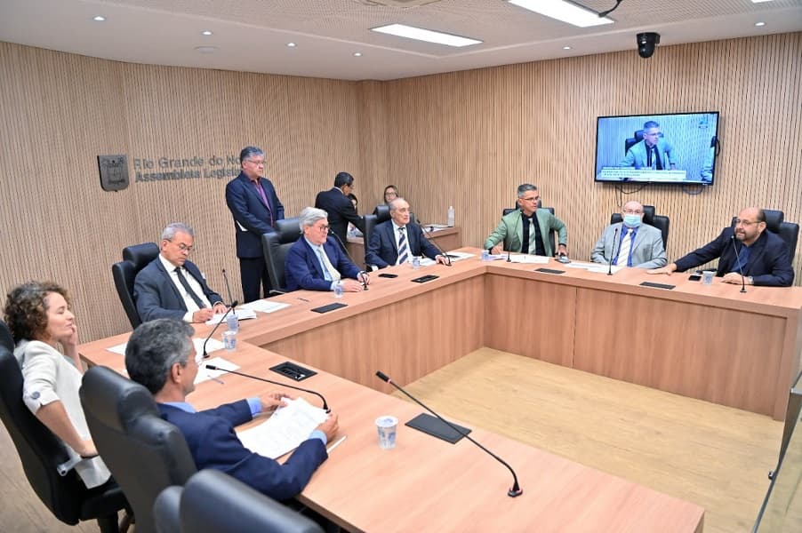 Comissões da ALRN enviam autos de reunião sobre reajuste do ICMS para mesa diretora