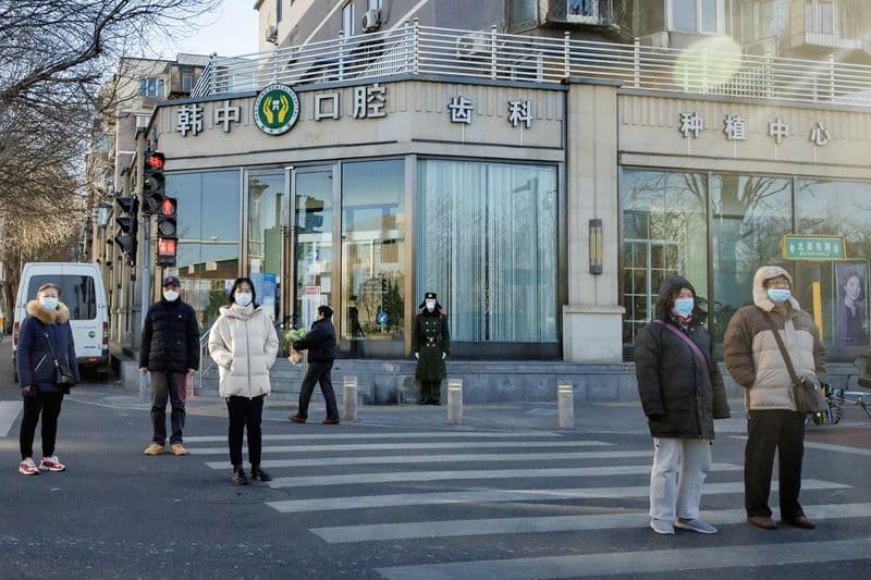China prepara flexibilização das restrições da Covid após semana de protestos históricos