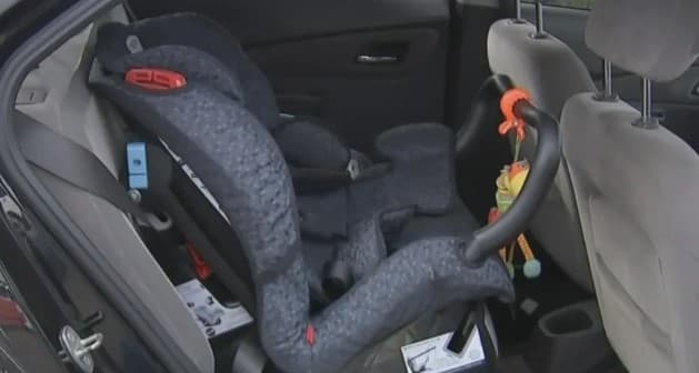 REVOLTANTE: Bandidos roubam carro e jogam ‘bebê conforto' com criança dentro em ciclovia no litoral de SP