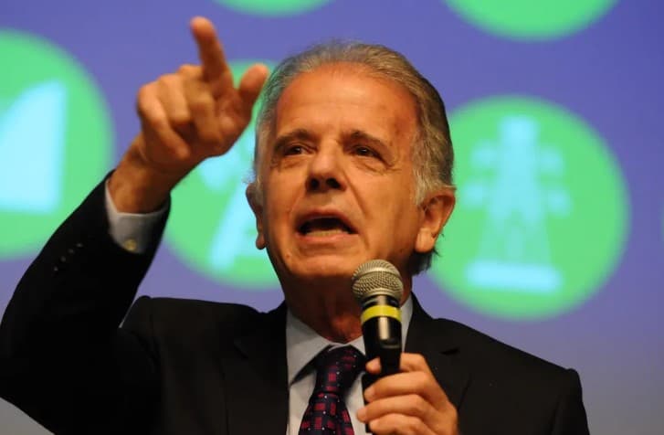 Novo ministro da Defesa, Múcio confirma futuros comandantes das Forças Armadas
