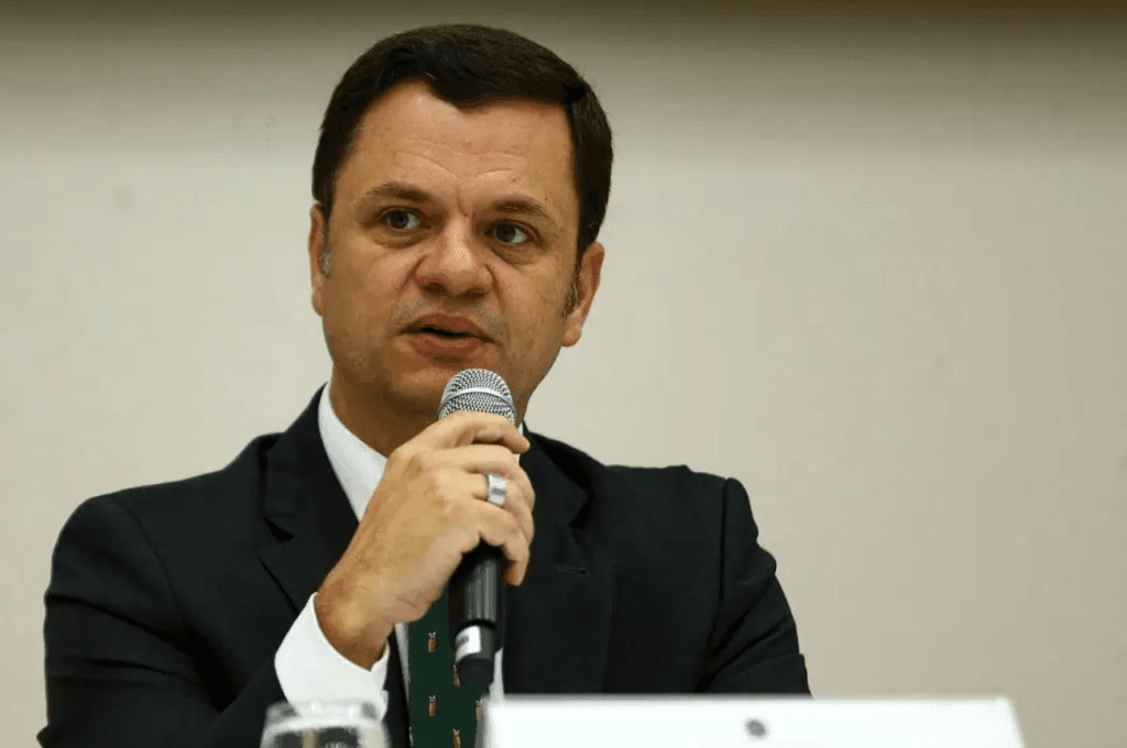 Tudo será apurado e esclarecido, diz ministro da Justiça após atos de vandalismo no DF