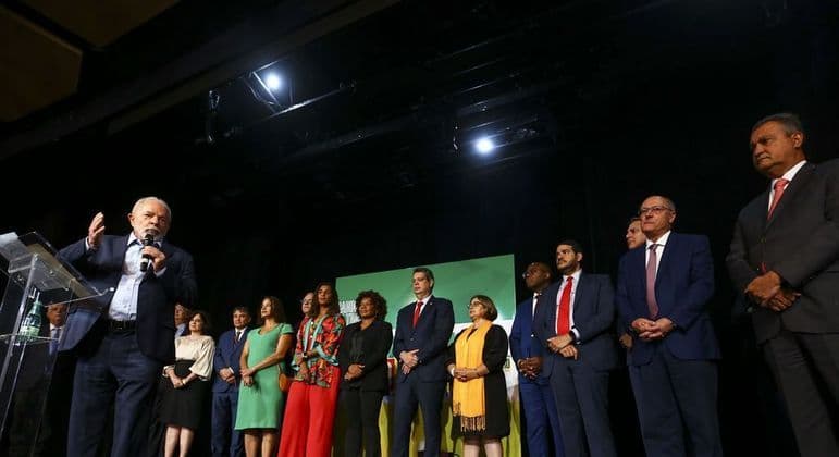 Nove ministros de Lula já estiveram envolvidos em escândalos e foram alvo de inquéritos judiciais