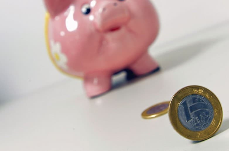 Poupança perde R$ 103,2 bilhões em 2022, pior resultado da história