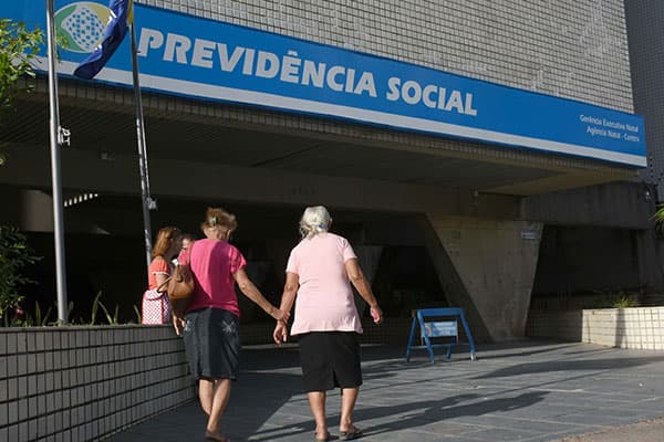 Com novo salário mínimo, contribuição de MEIs e outros profissionais ao INSS sobe; veja