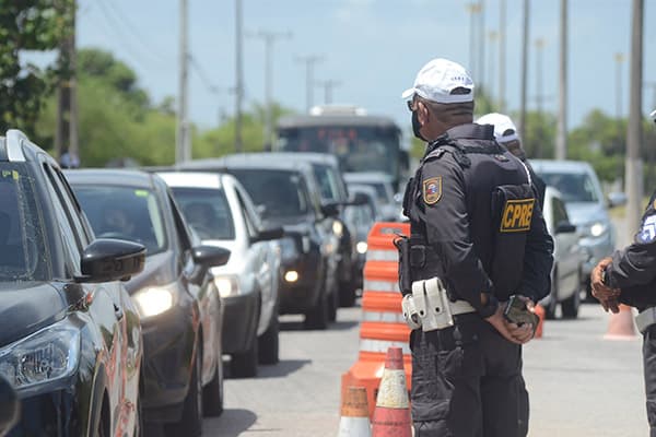 Associações de policiais e bombeiros reclamam de atraso em diárias no RN