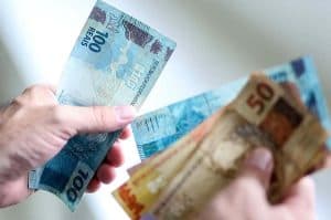 Quem ganha um salário mínimo e meio passará a pagar Imposto de Renda em 2023