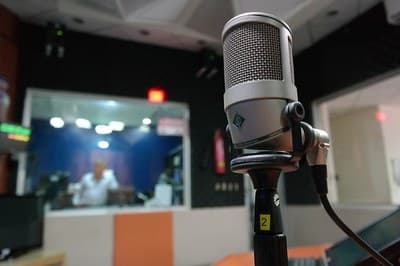 MPF instaura inquérito contra a Jovem Pan por divulgar fake news e incitar atos antidemocráticos