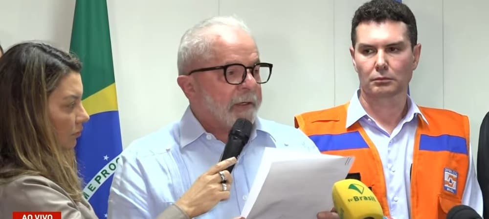 Lula decreta intervenção federal no DF e diz que PM foi omissa