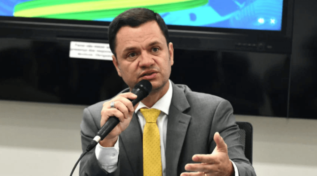 Anderson Torres rebate acusação de conivência com atos de extremistas: “Hipótese absurda”