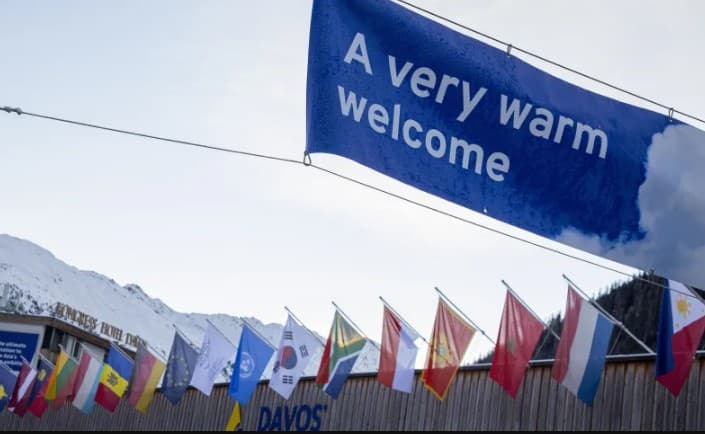 Mercado de prostituição aquece durante Fórum de Davos com programa de R$ 3.850 por hora