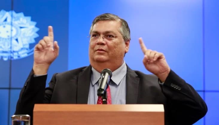 PF abriu 3 inquéritos para apurar invasões aos Poderes, diz Dino