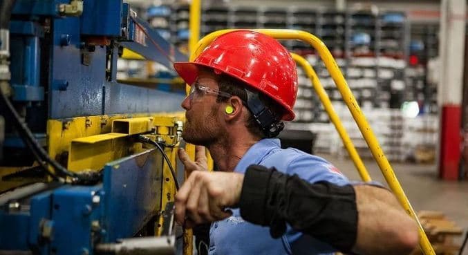 Carga tributária volta a liderar ranking de reclamações da indústria brasileira