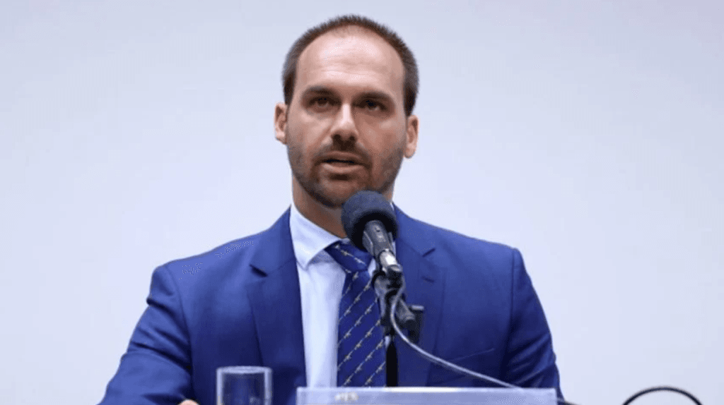 Eduardo Bolsonaro convocará Daniela Carneiro por ligação com milícias