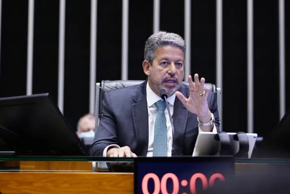 Lira convoca sessão extraordinária para Câmara analisar na noite desta segunda (9) decreto de intervenção no DF