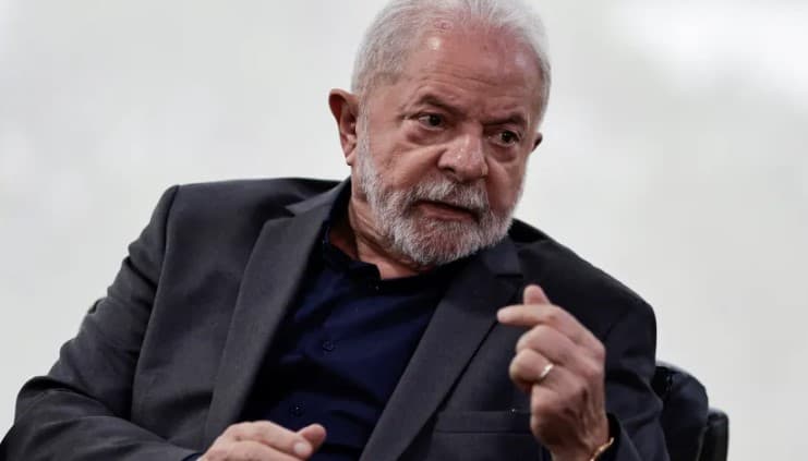 Lula veta trecho de projeto que garantiria direito de manifestação política a policiais
