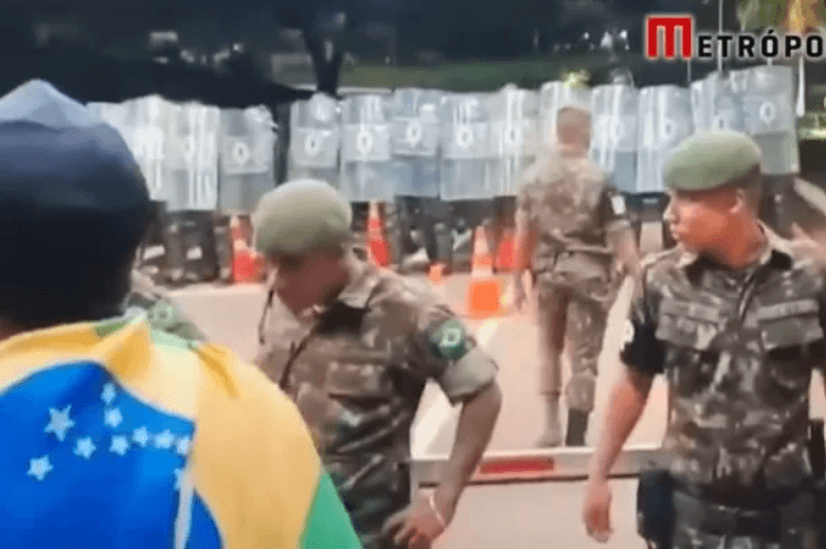 VÍDEO: revoltados com Mourão, bolsonaristas tentam invadir casas de generais