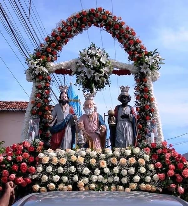 Encerramento da Festa dos Santos Reis tem missas, procissão e programação musical em Natal; confira
