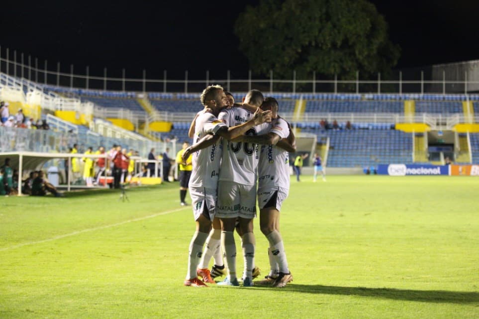 Copa do Nordeste: Ferroviário fica à frente por dois momentos, mas ABC consegue empate