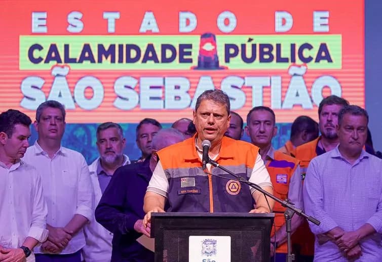 Governador de SP diz que trechos da Rio-Santos podem não existir mais: ‘a gente não sabe o que sobrou da rodovia’