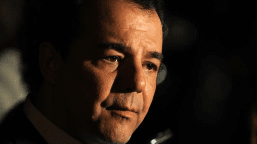 Sérgio Cabral deixa prisão domiciliar por decisão do TRF-2