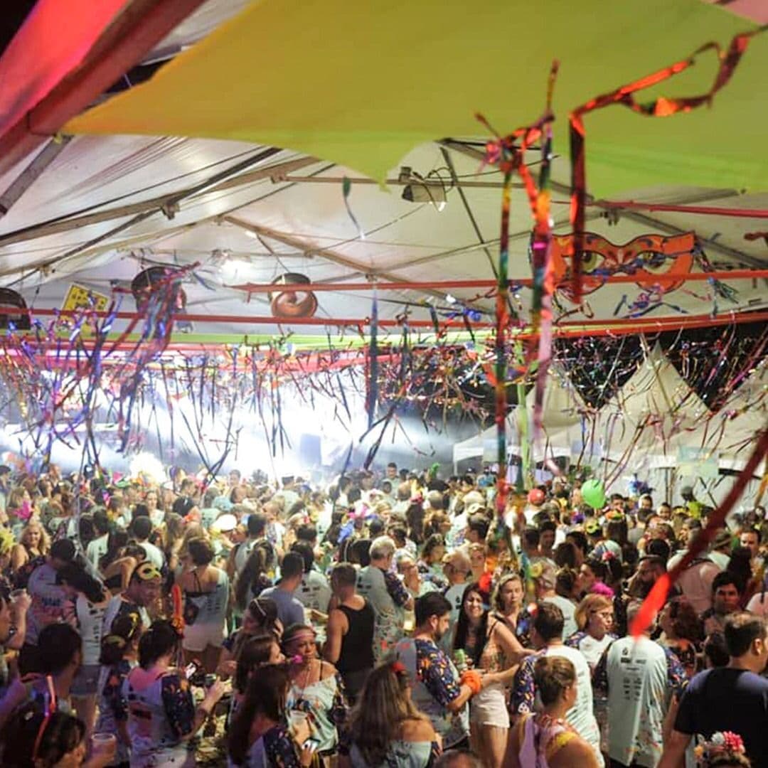 SUCESSO TOTAL: Bloco ‘Se Parar Eu Caio' esgota o primeiro lote neste sábado