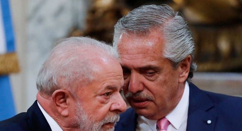 Nobel de Economia critica ideia de moeda comum entre Brasil e Argentina: ‘Terrível'