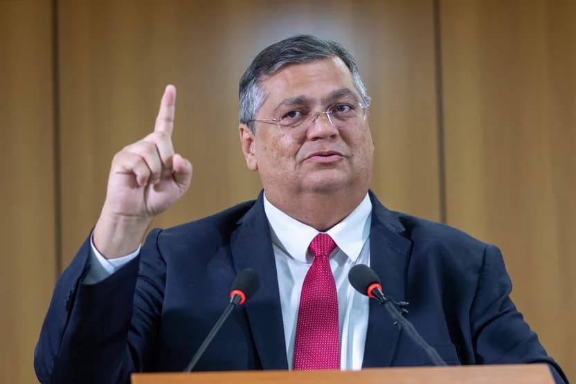 A comunicação milionária do Ministério da Justiça