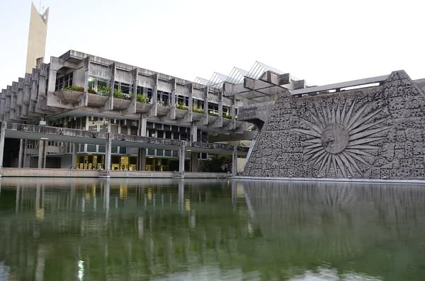 UFRN mantém suspensão de aulas presenciais noturnas