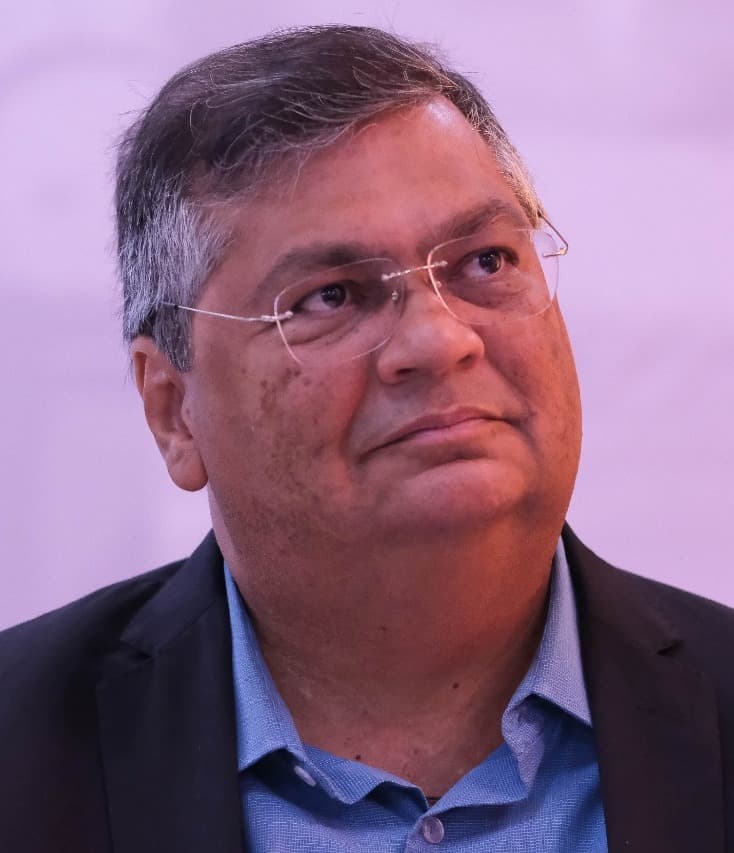 Ministro da Justiça diz que cadastro de arma na PF superou registros no Exército