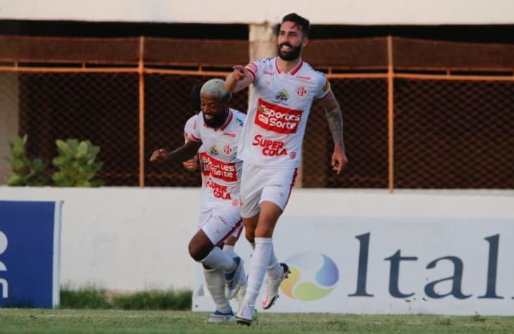 Campeonato Estadual: América vence o Potiguar por 2 a 0 e lidera o quadrangular