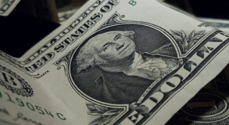Dólar sobe para R$ 5,27 e Bolsa cai 0,48% após falências nos EUA
