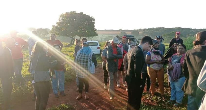 MST invade fazenda da União no interior de Goiás