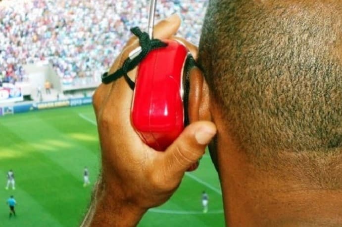 Rádio de pilha voltará a ser permitido em estádios do RN, diz secretário