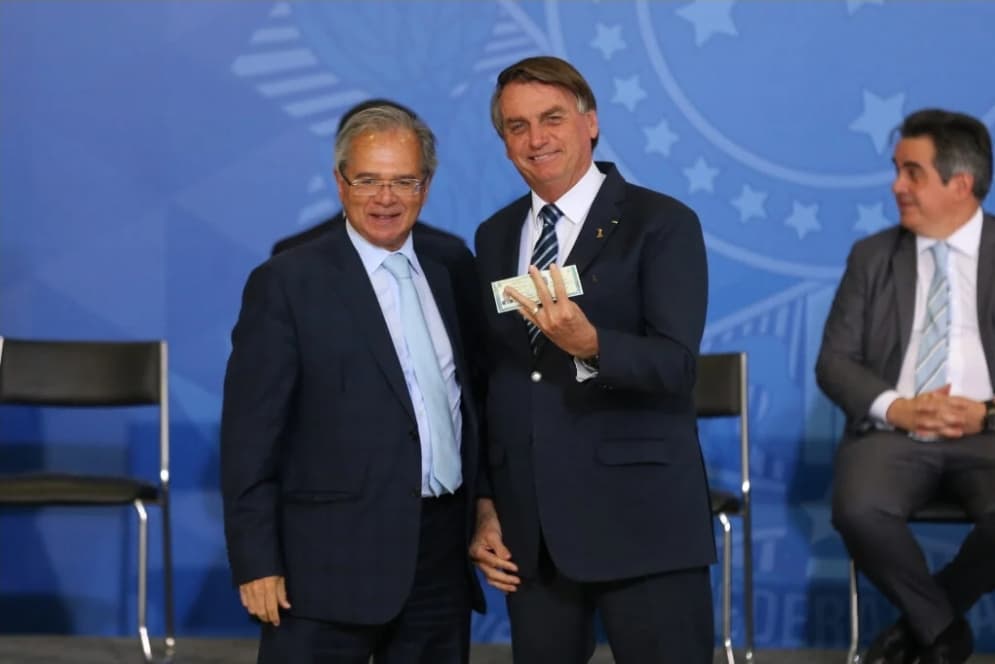 Bolsonaro queria isentar impostos de compras na Shein e similares em até US$ 100