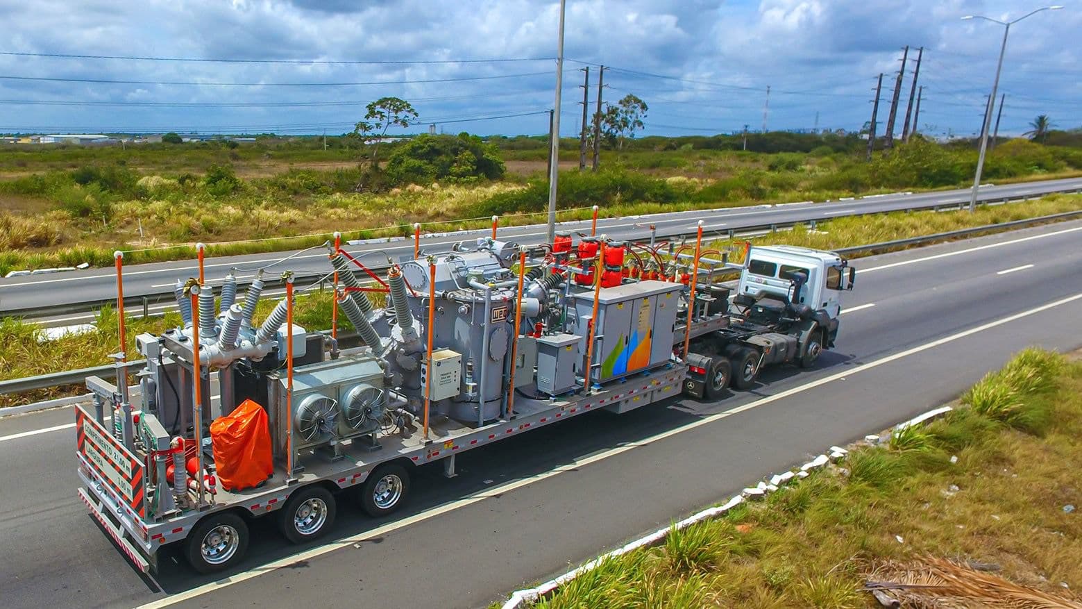 Neoenergia Cosern envia subestação móvel para reestabelecer fornecimento em Acari e Carnaúba dos Dantas