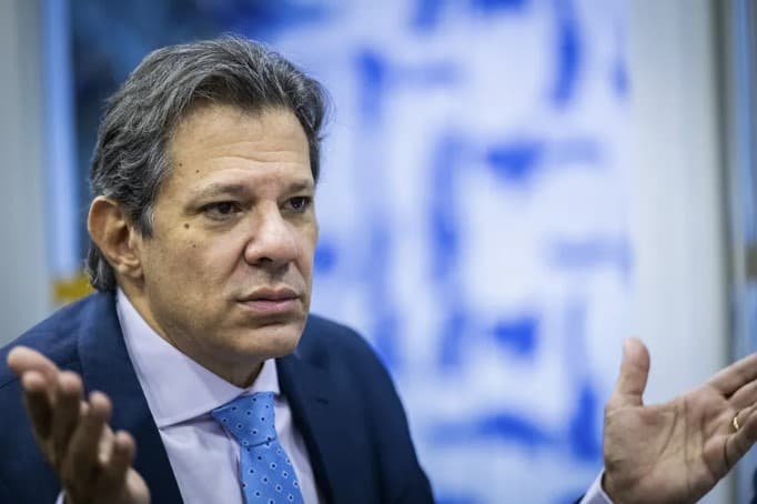 Ministério da Fazenda adia para semana que vem envio do projeto do arcabouço fiscal à Câmara