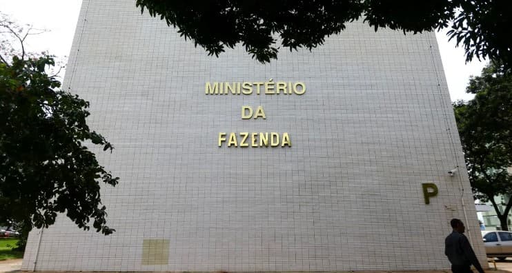 Ministério da Fazenda confirma fim da isenção tributária para encomendas internacionais de até US$ 50 entre pessoas físicas
