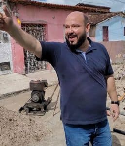 Prefeito Wilsinho destaca pavimentação de ruas e emenda de quase R$ 1 milhão para saúde de Canguaretama