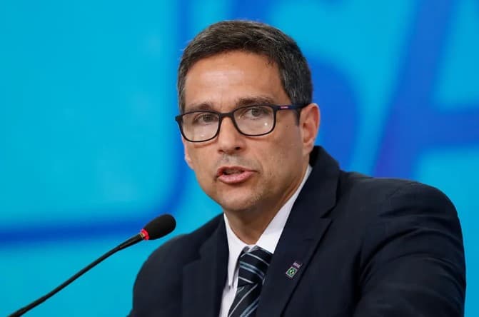 Passamos muito tempo falando de juros, precisamos de reformas estruturais, diz Campos Neto