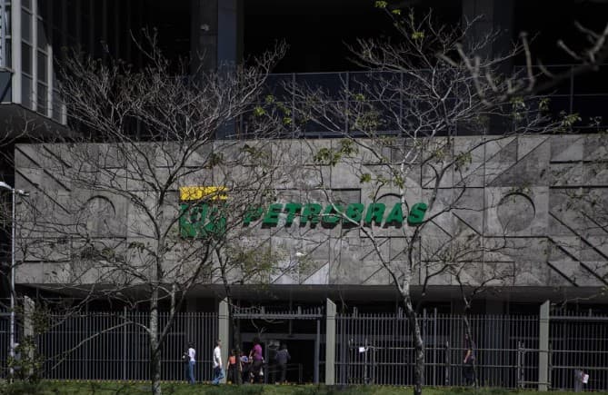 Petrobras registra lucro de R$ 38,156 bilhões no primeiro trimestre deste ano, queda de 14,4%; Estatal anunciou dividendos de R$ 24,7 bilhões aos acionistas