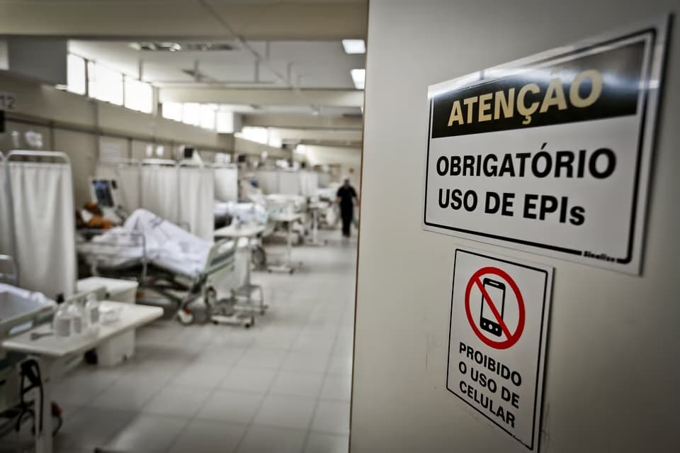 Governo sanciona lei que libera R$ 7,3 bi para piso da enfermagem