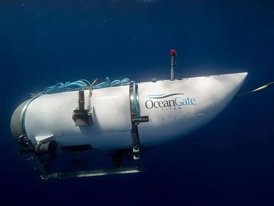 SUBMARINO: Uma estrutura de pouso e uma tampa estão entre os destroços, diz amigo de passageiros