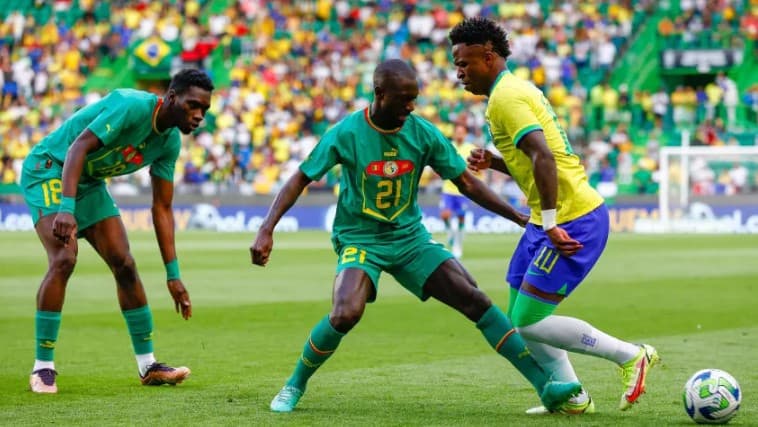 À espera de Ancelotti, Brasil sofre virada e perde por 4 a 2 para Senegal; Seleção não sofria mais de três gols em um jogo desde o 7 a 1