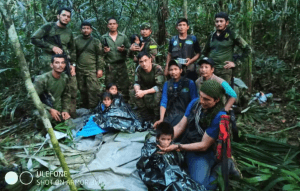 Após queda de avião e 40 dias na selva, crianças e bebê são encontrados com vida na Colômbia